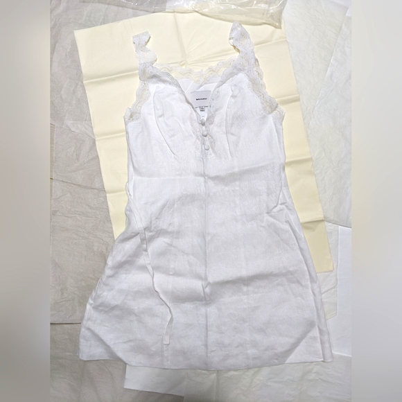 Sold Out Reformation Kaya Linen Mini Dress in size 6 - Picture 4 of 11